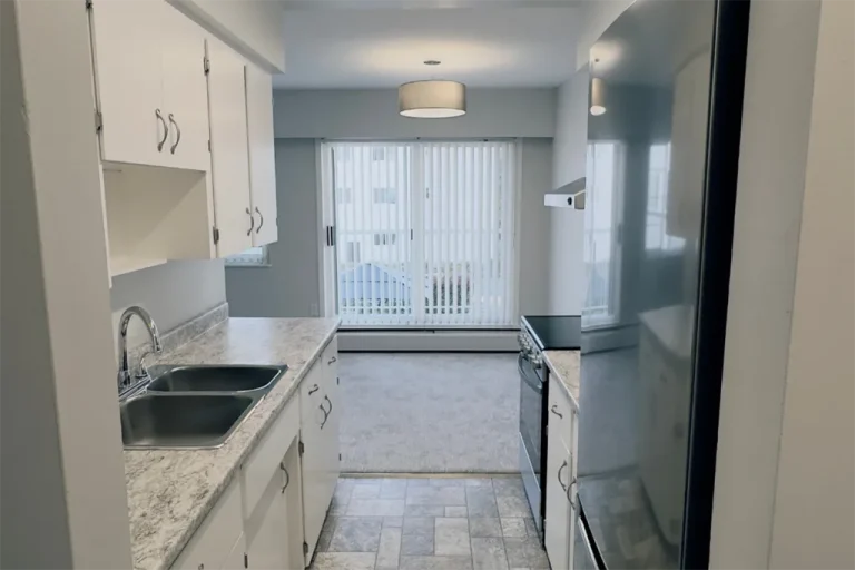 a photo of the kitchen in one of the suites at Renaissance Retirement Residence in Victoria, BC